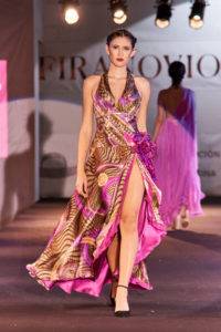 Desfiles / Pasarelas 16 modelo desfilando pasarela por fotógrafo en alicante