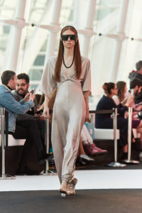 Desfiles / Pasarelas 1 modelo desfile moda fotógrafo en alicante